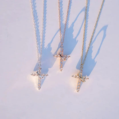 Collar Corona de Fe™ | Cruz Cristiana