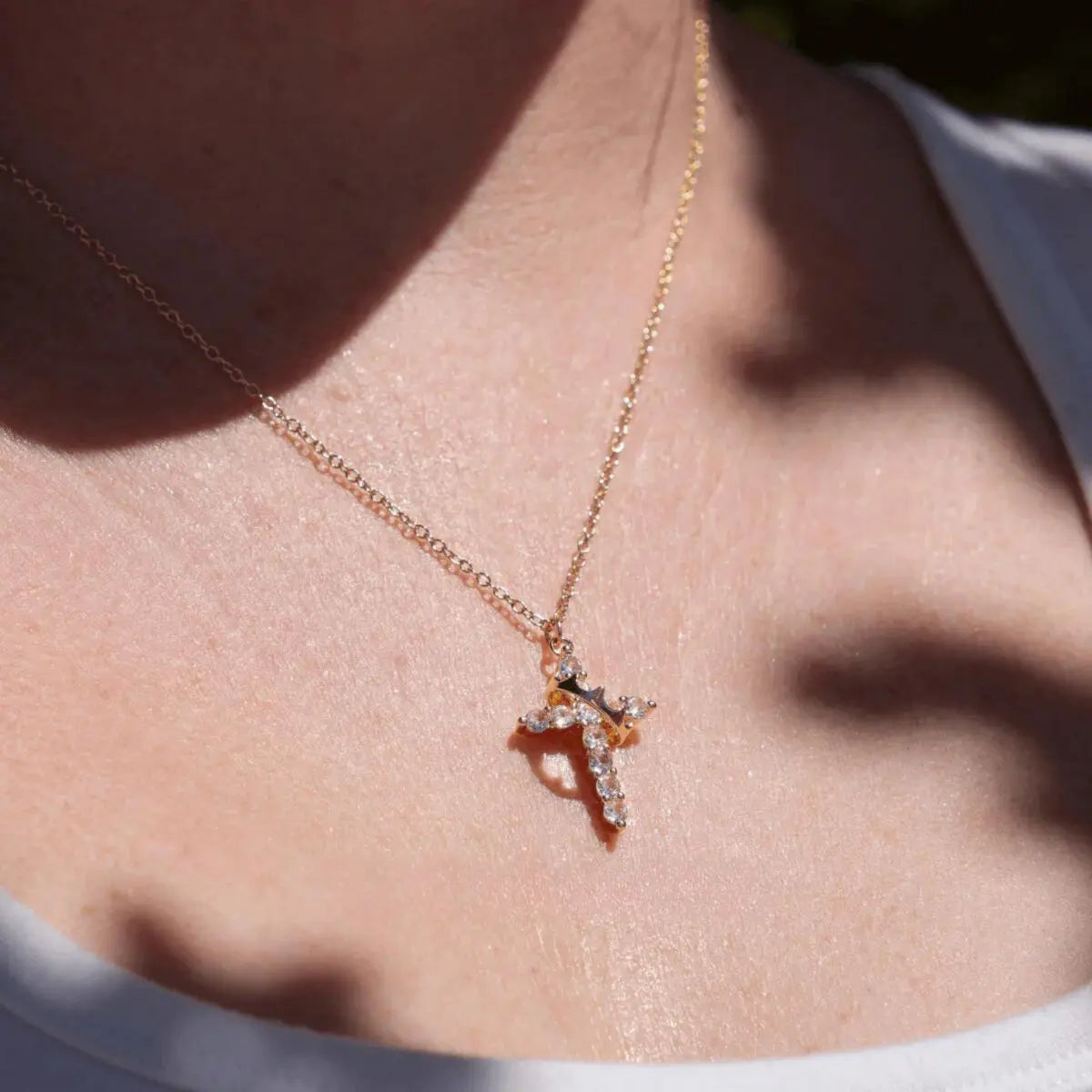 Collar Corona de Fe™ | Cruz Cristiana